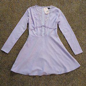 Misguided Size 8 Lilac Colored Long Sleeve Dress